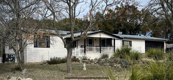 $269,000 | 166 Sleepy Hollow Circle, Kerrville, TX 78028