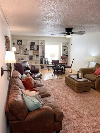 $269,000 | 166 Sleepy Hollow Circle, Kerrville, TX 78028