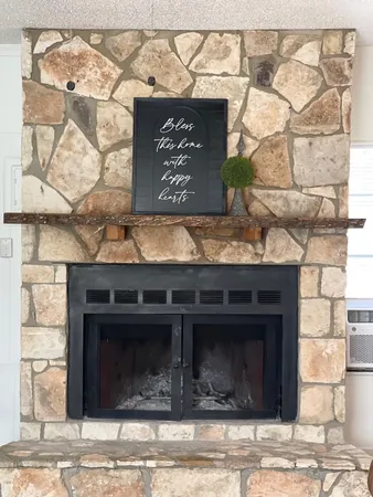 $269,000 | 166 Sleepy Hollow Circle, Kerrville, TX 78028
