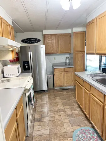 $269,000 | 166 Sleepy Hollow Circle, Kerrville, TX 78028