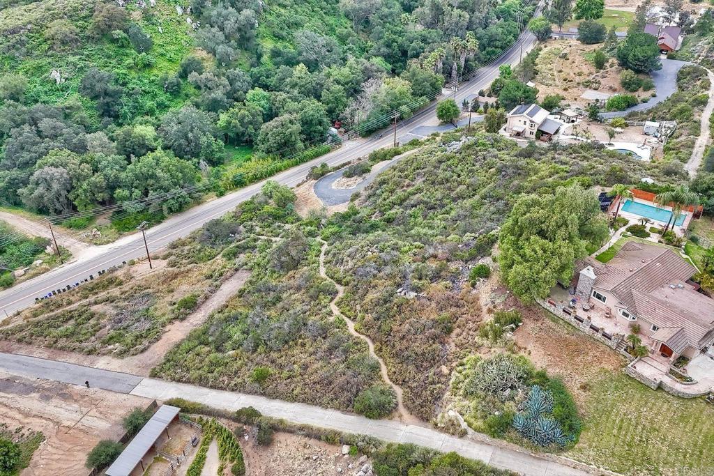 25183 Jesmond Dene Road Escondido, CA 92026 - Photo 15 of 15