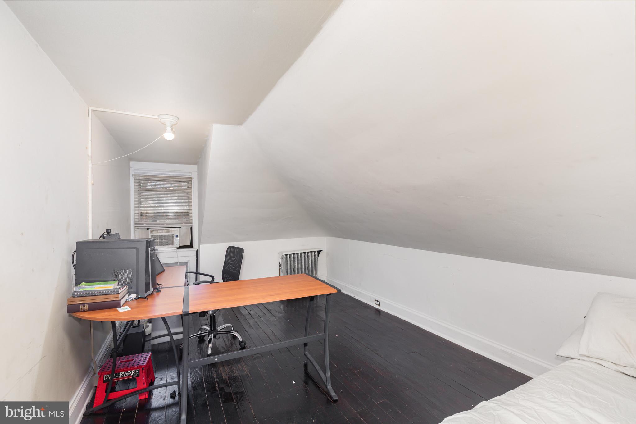 1204 North 16th Street Harrisburg, PA 17103 - Photo 22 of 30 a view of livingroom with furniture