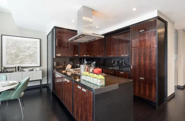 $3,860,000 | 157 West 57th Street, Unit 33E | Midtown Central
