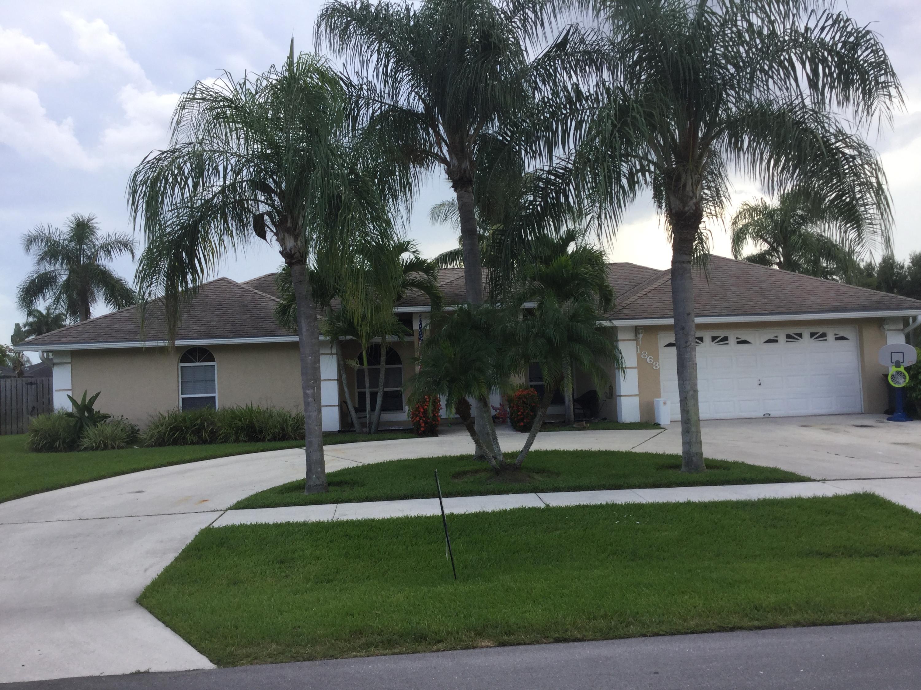 1863 Hollyhock Road Wellington, FL 33414 - Photo 4 of 13 B15A644C-B88D-42F1-8A82-548A4F989063