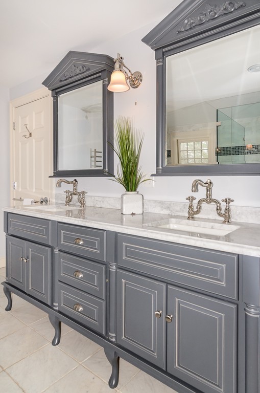 31 Beech Road Weston, MA 02493 - Photo 12 of 28 Gallery Image 12