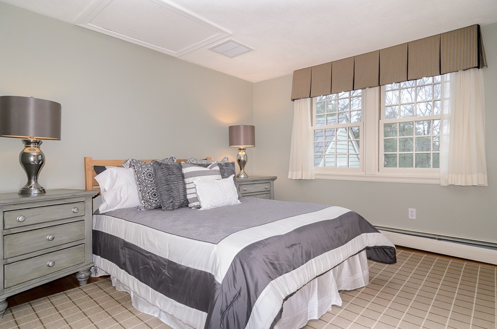 31 Beech Road Weston, MA 02493 - Photo 19 of 28 Gallery Image 19
