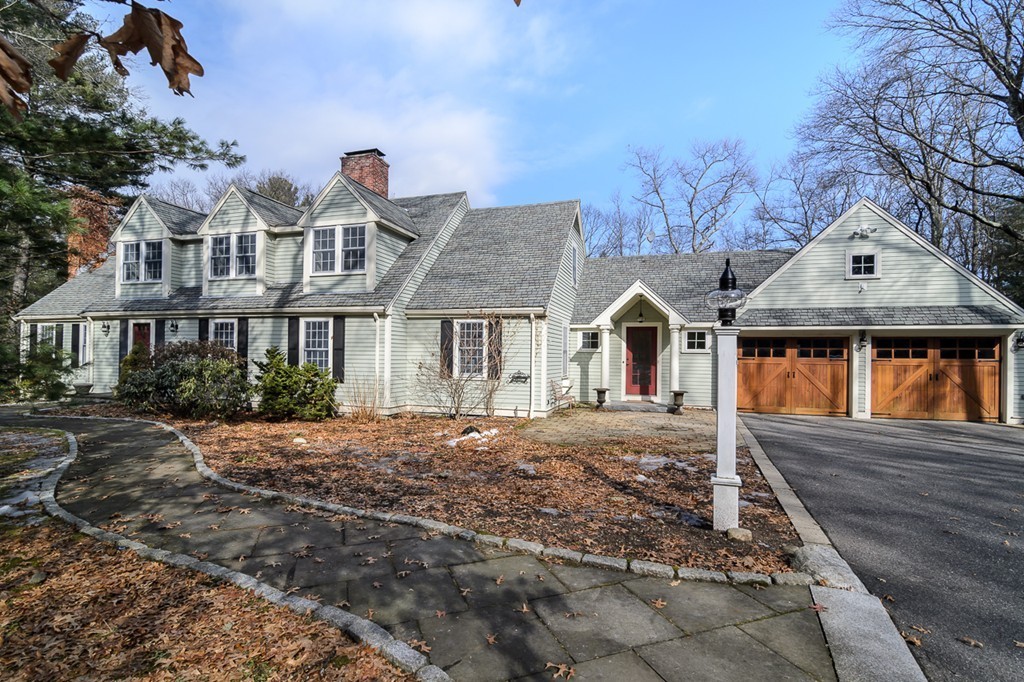 31 Beech Road Weston, MA 02493 - Photo 2 of 28 Gallery Image 2