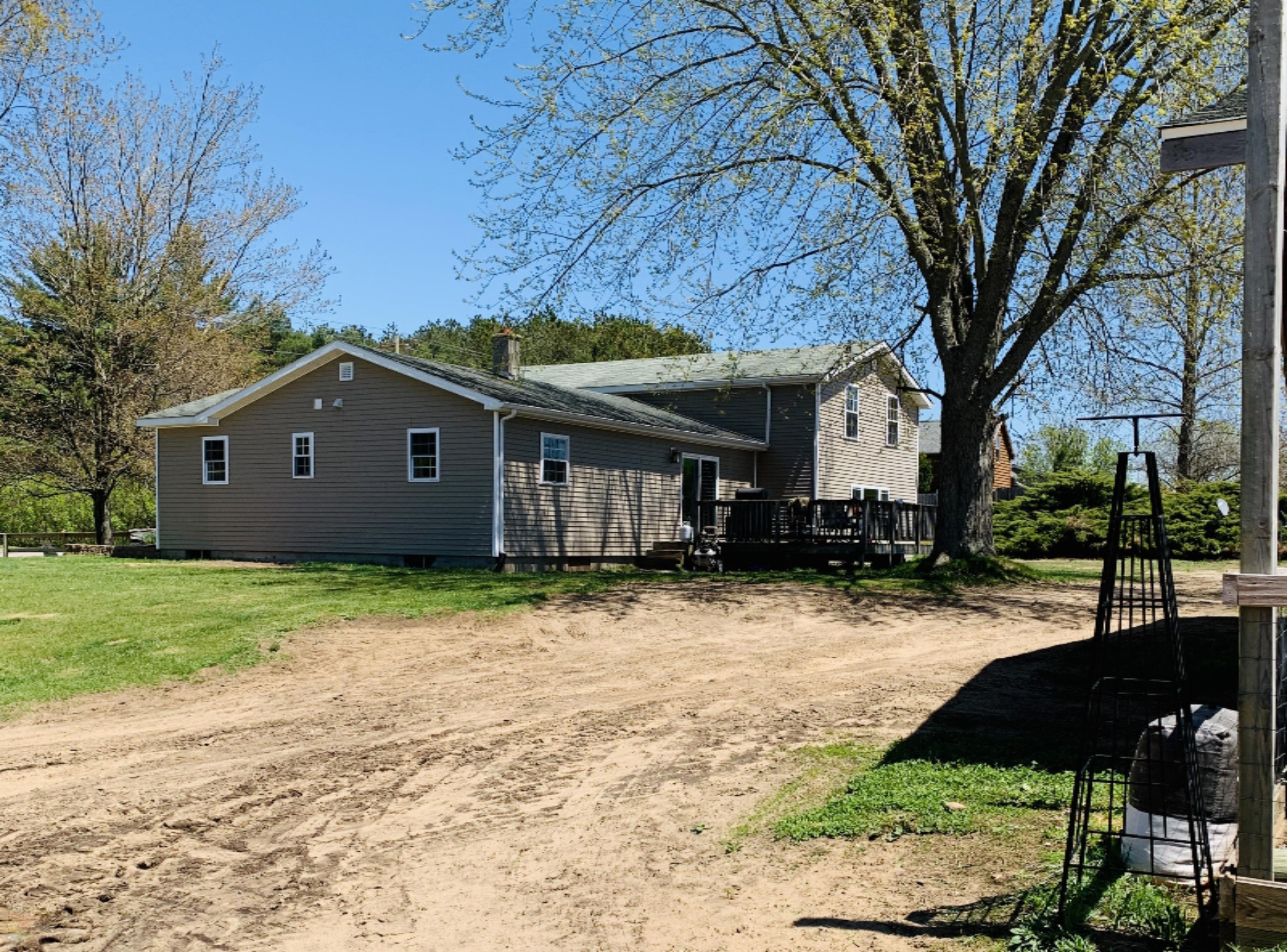 8208 East 14 Mile Road Paris, MI 49338 - Photo 11 of 34 exterior1