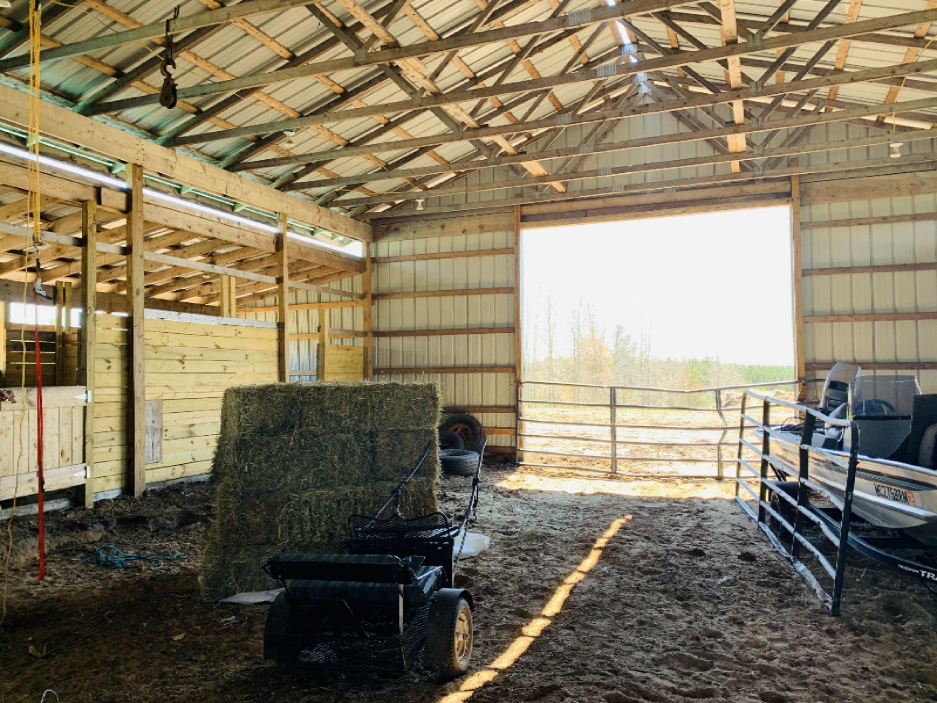 8208 East 14 Mile Road Paris, MI 49338 - Photo 26 of 34 barn3
