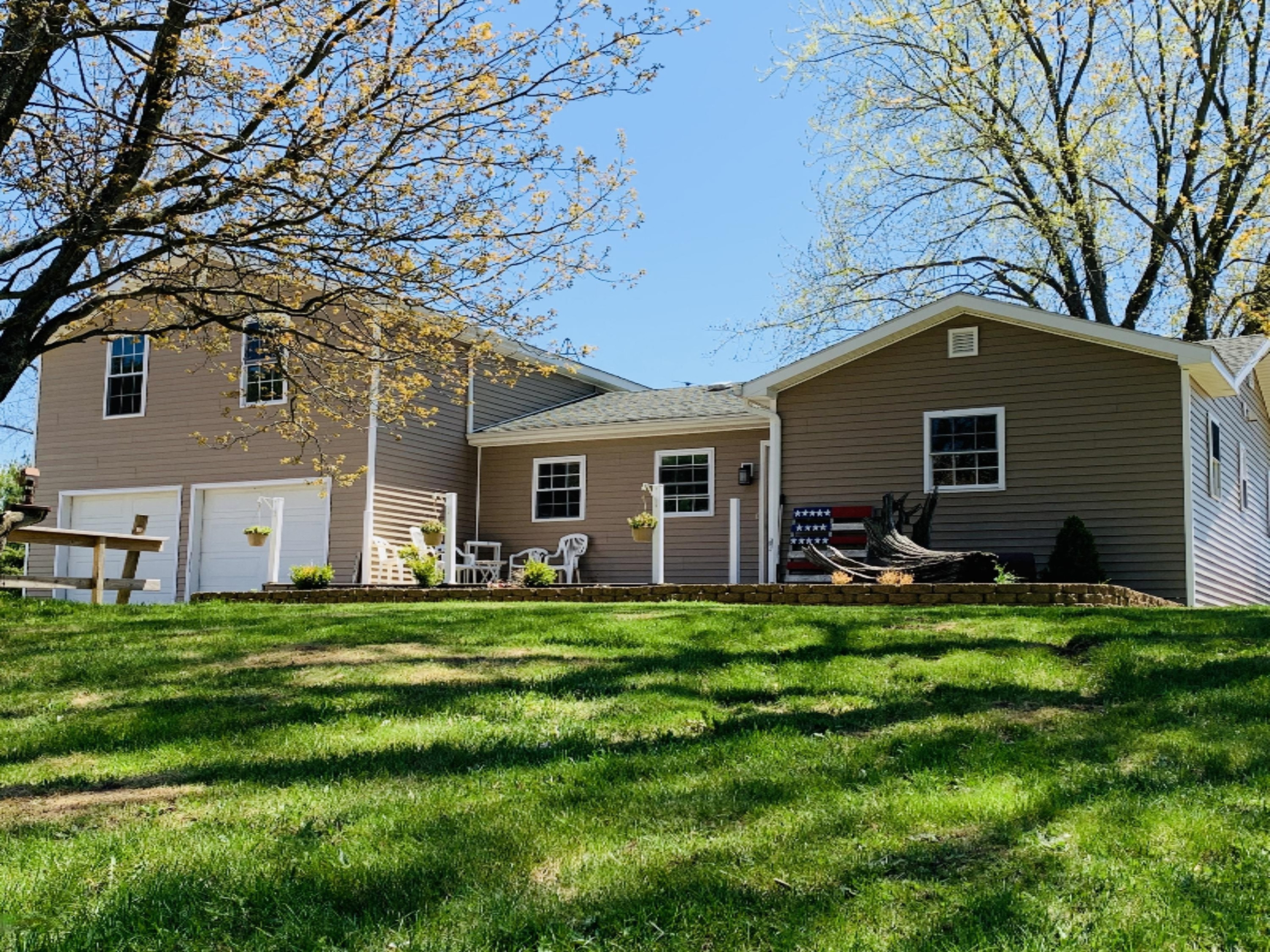 8208 East 14 Mile Road Paris, MI 49338 - Photo 3 of 34 house2