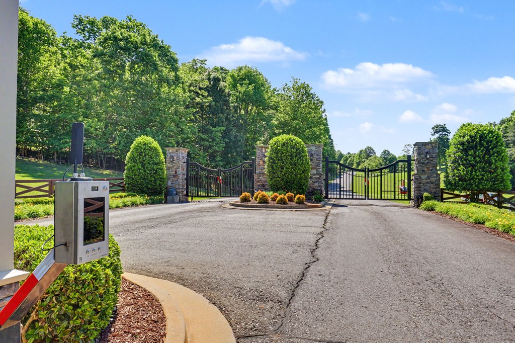 41 Elm Court Murphy, NC 28906 - Photo 75 of 75 Gated Entrance to The Sanctuary