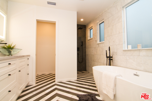 4518 Alla Road Los Angeles, CA 90066 - Photo 12 of 22