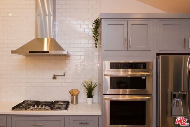 4518 Alla Road Los Angeles, CA 90066 - Photo 4 of 22