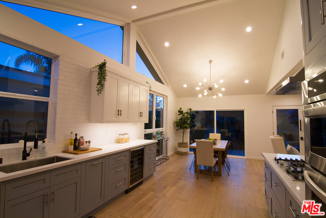 4518 Alla Road Los Angeles, CA 90066 - Photo 5 of 22