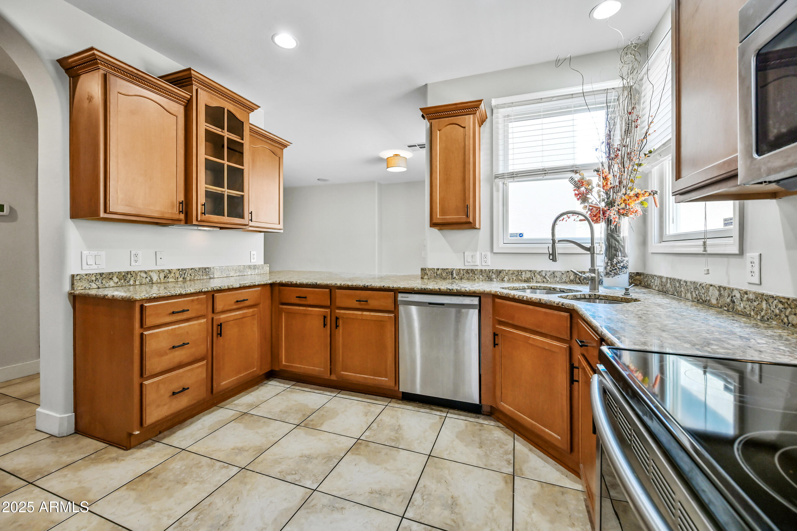 839 South Adam Way Gilbert, AZ 85296 - Photo 15 of 34 14-839SAW-ocupix