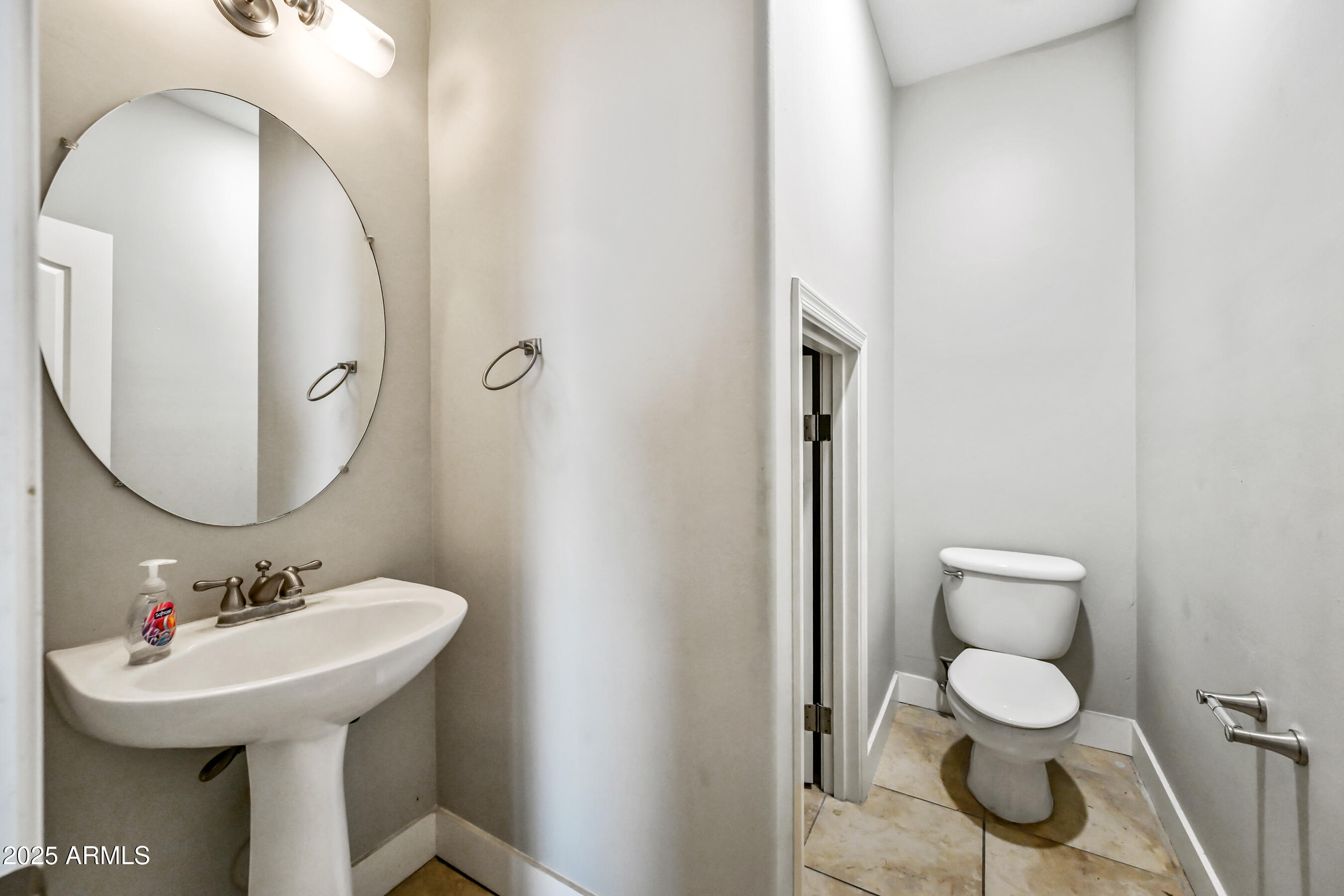 839 South Adam Way Gilbert, AZ 85296 - Photo 16 of 34 15-839SAW-ocupix