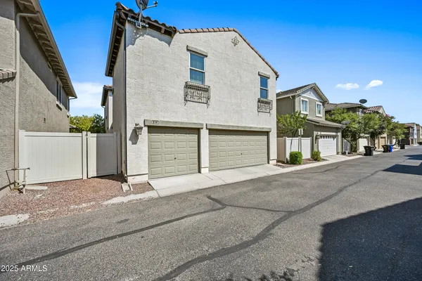 $2,400 | 839 South Adam Way, Gilbert, AZ 85296