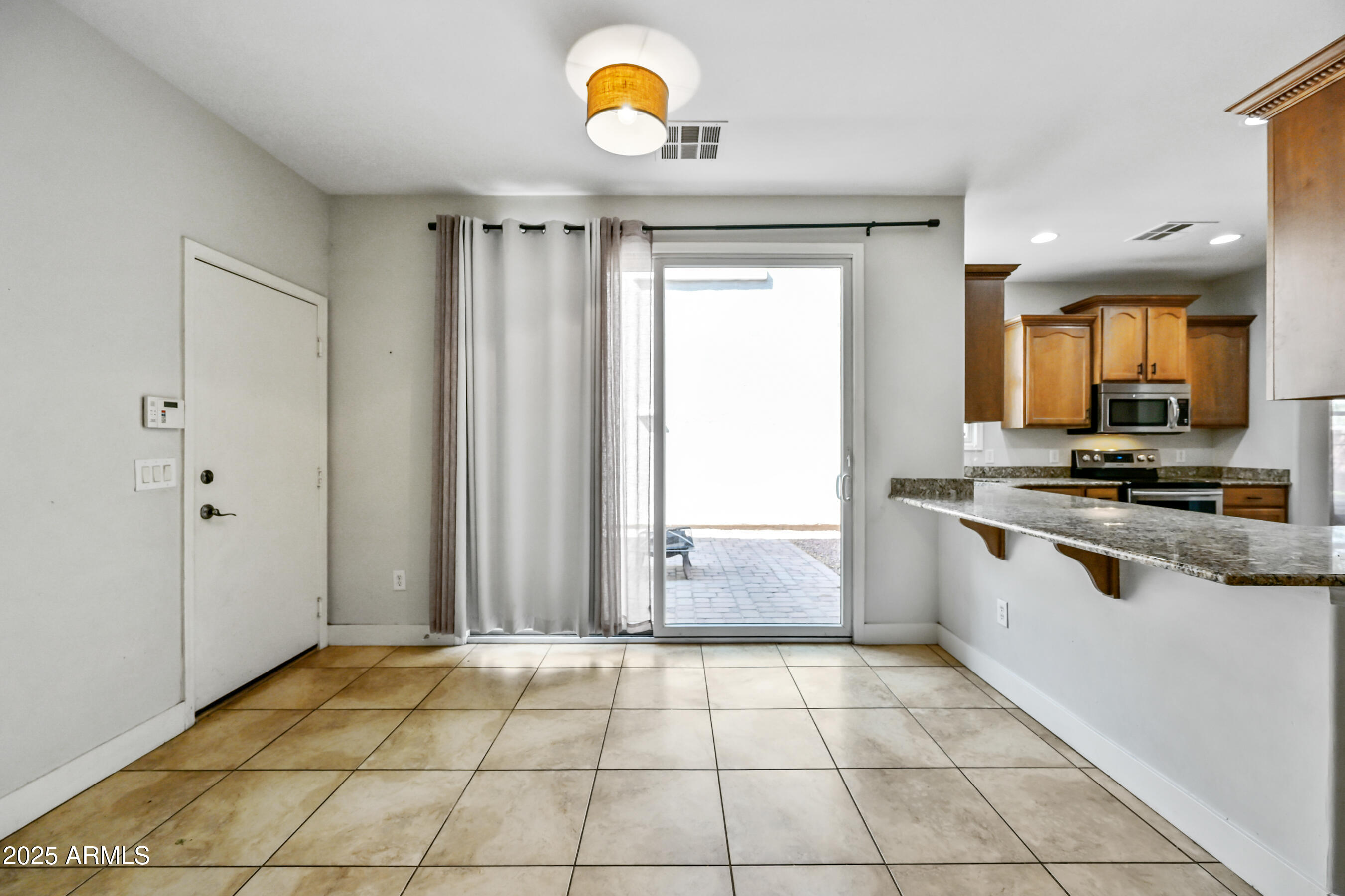 839 South Adam Way Gilbert, AZ 85296 - Photo 10 of 34 8-839SAW-ocupix