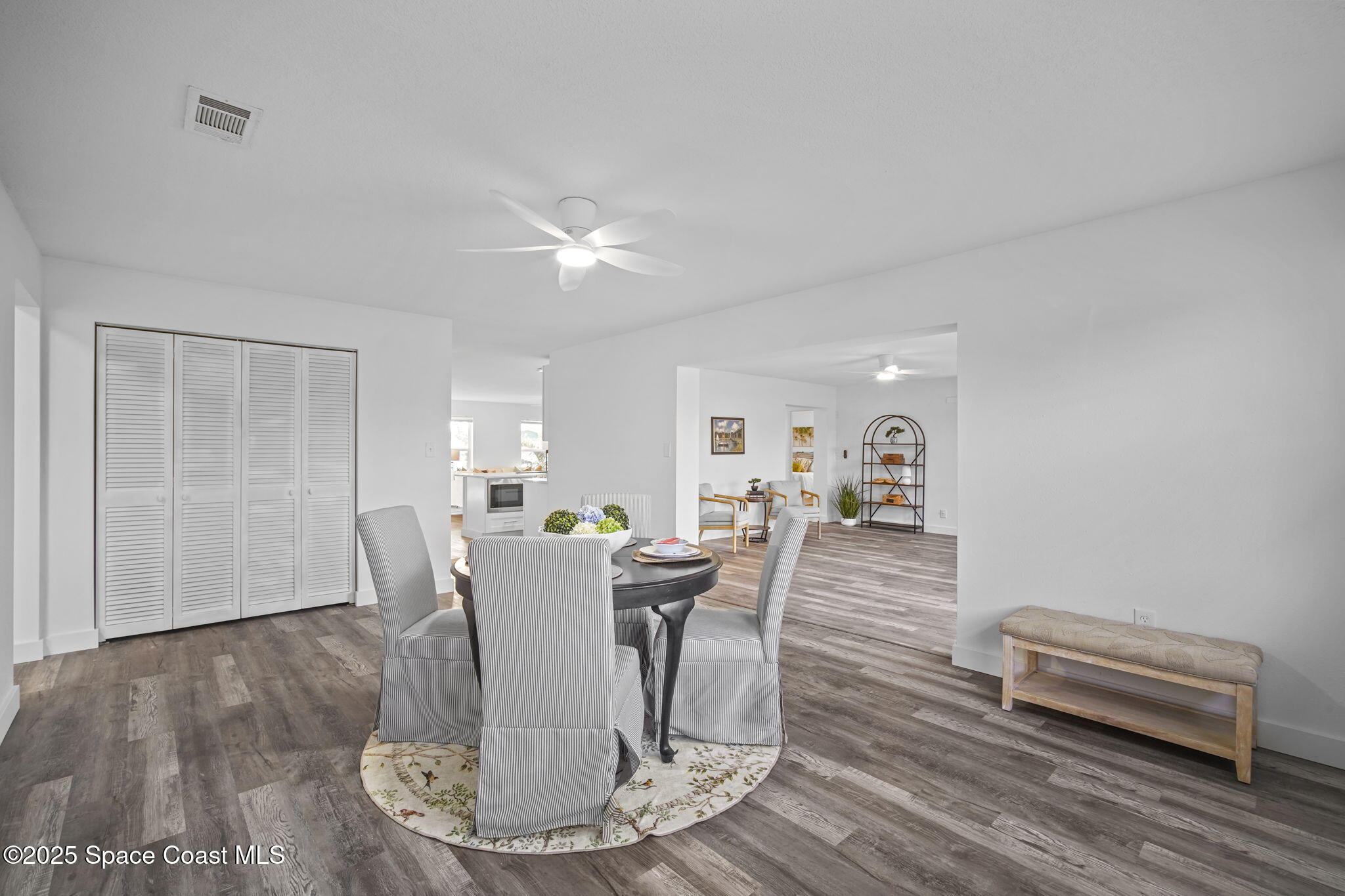 1390 Island Drive Merritt Island, FL 32952 - Photo 15 of 48 20-web-or-mls-ISLAND_DINING6