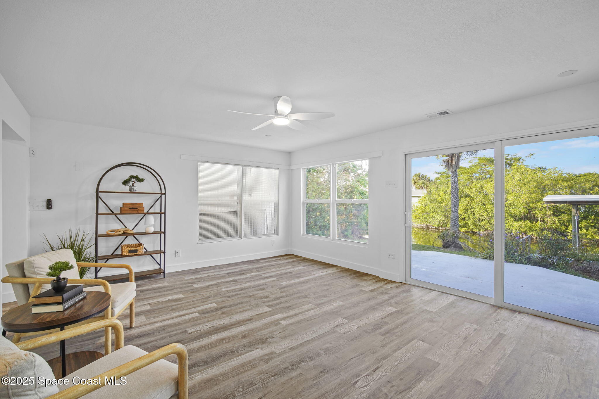 1390 Island Drive Merritt Island, FL 32952 - Photo 16 of 48 21-web-or-mls-ISLAND_FAMILY3