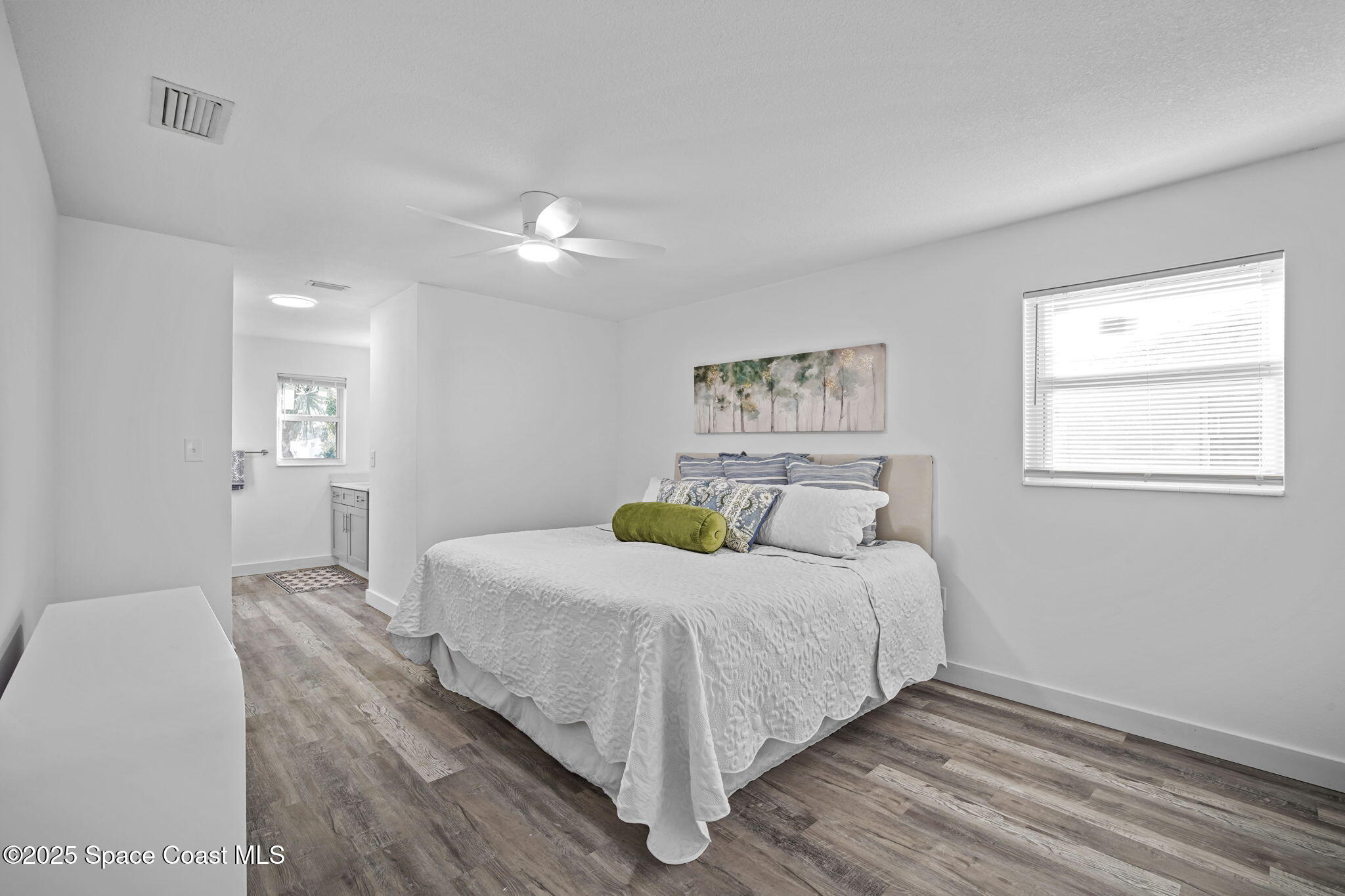 1390 Island Drive Merritt Island, FL 32952 - Photo 20 of 48 27-web-or-mls-ISLAND_PRIMARY3