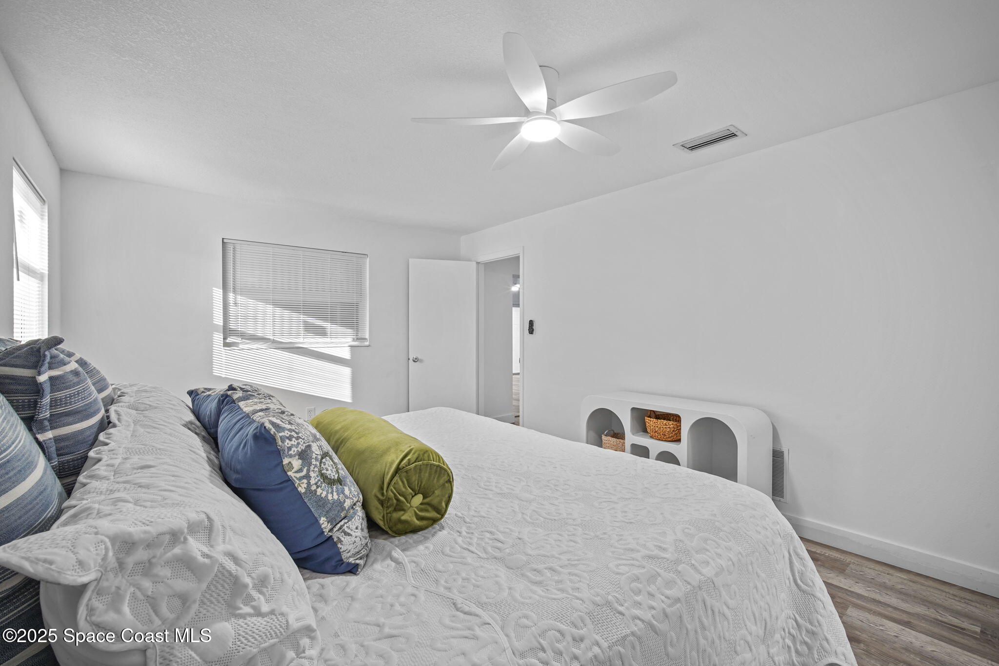 1390 Island Drive Merritt Island, FL 32952 - Photo 21 of 48 28-web-or-mls-ISLAND_PRIMARY6