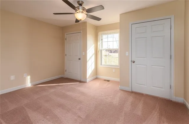 $610,000 | 21648 West Limestone Rdg Street, Paola, KS 66071