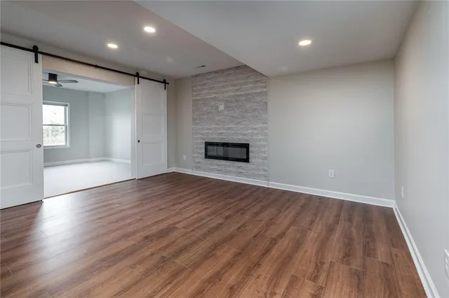 $610,000 | 21648 West Limestone Rdg Street, Paola, KS 66071