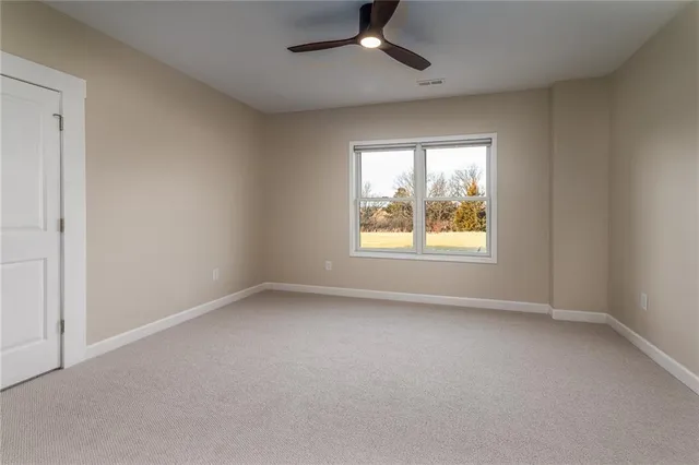 $610,000 | 21648 West Limestone Rdg Street, Paola, KS 66071