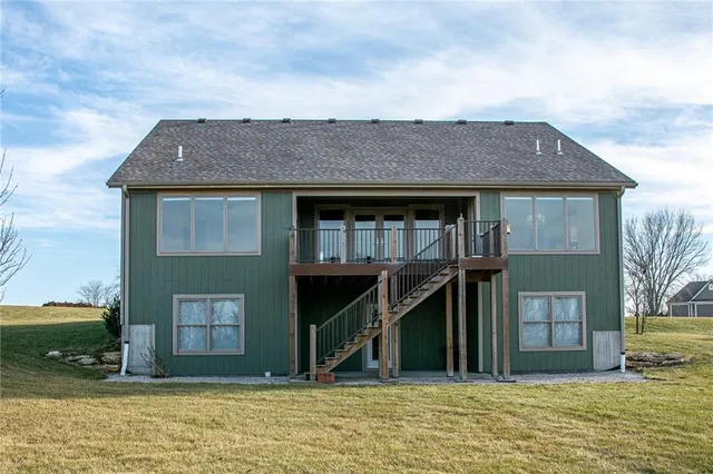 $610,000 | 21648 West Limestone Rdg Street, Paola, KS 66071
