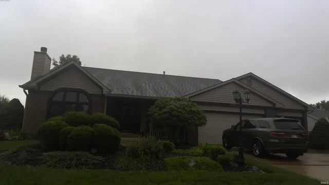 $400,000 | 727 Timberlake Trail, Fort Wayne, IN 46804