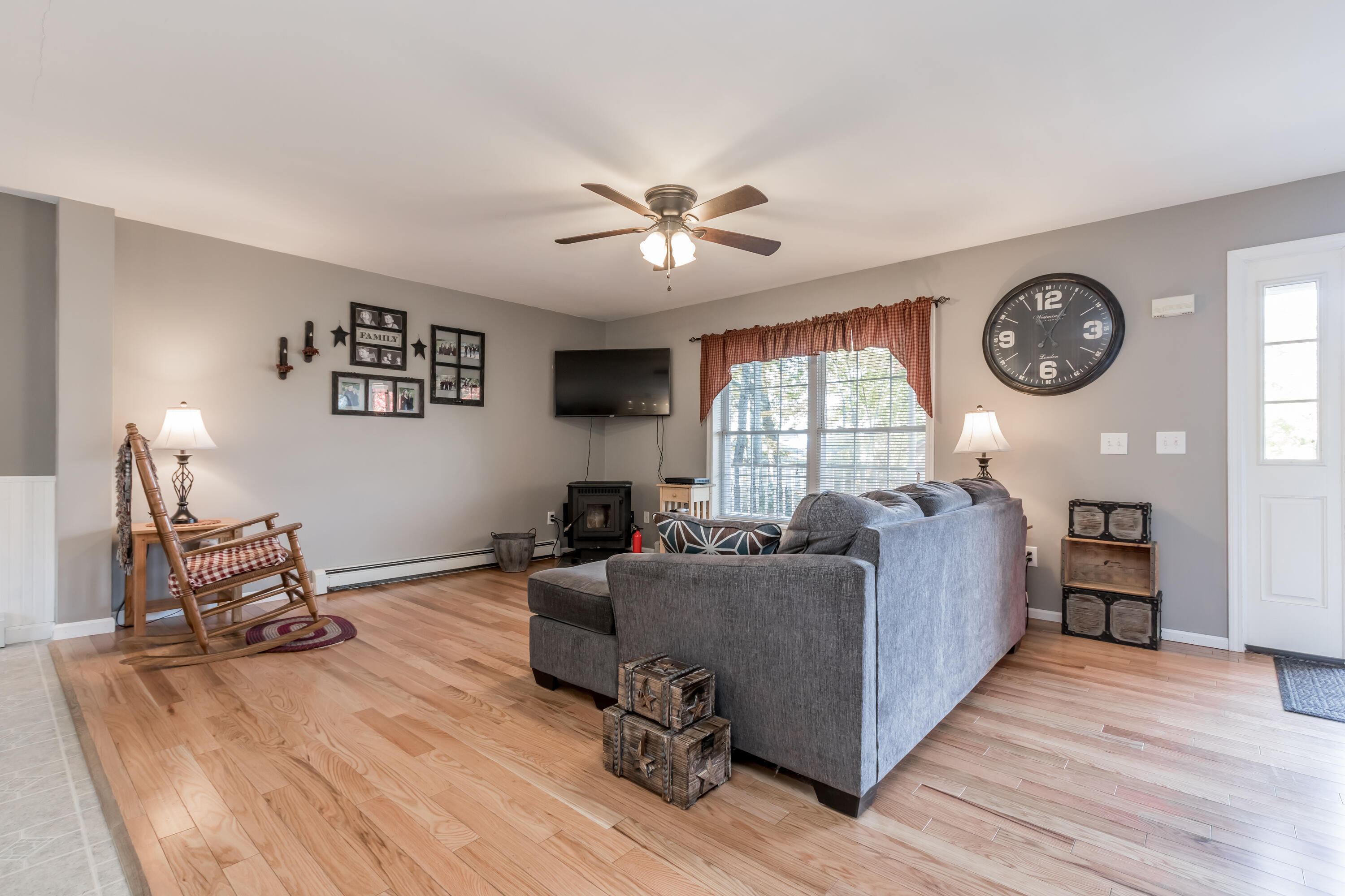 825 White Road Bowdoinham, ME 04008 - Photo 4 of 53 20211012PC-71020