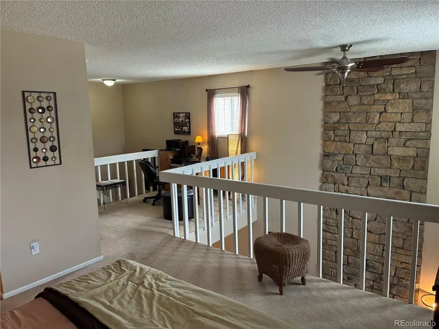 a view of livingroom with furniture