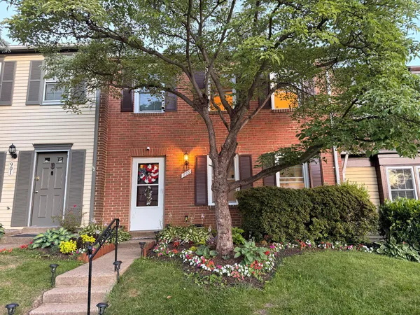 $2,600 | 899 Holborn Court, Unit 899, Sterling, VA 20164