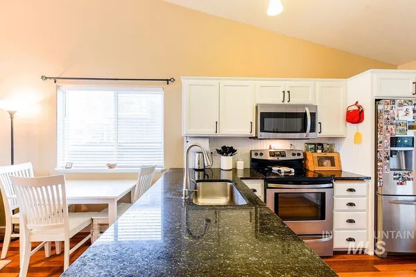 $449,000 | 2609 White Avenue, Moscow, ID 83843