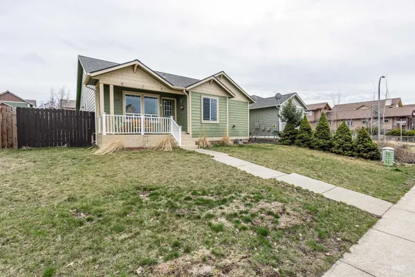 $449,000 | 2609 White Avenue, Moscow, ID 83843