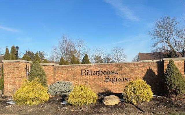 5179 Rittenhouse Square North, Unit 2379 Columbus, OH 43220 - Photo 13 of 32 Entrance to Rittenhouse Square off of Reed & Bethel.