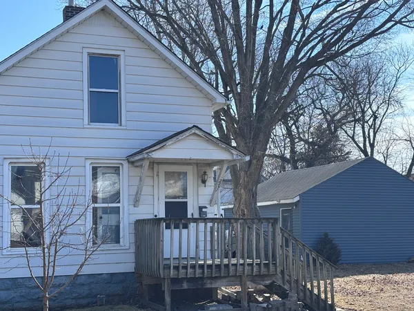 $35,000 | 2231 Pershing Boulevard, Clinton, IA 52732
