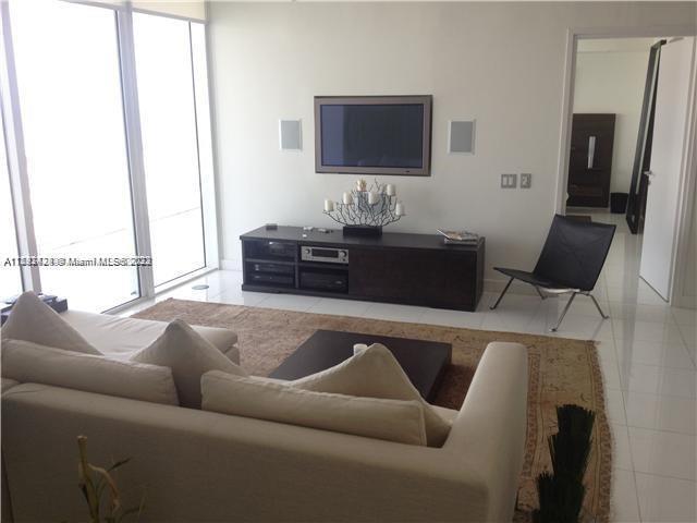 450 Alton Road, Unit 3704 Miami Beach, FL 33139 - Photo 7 of 7