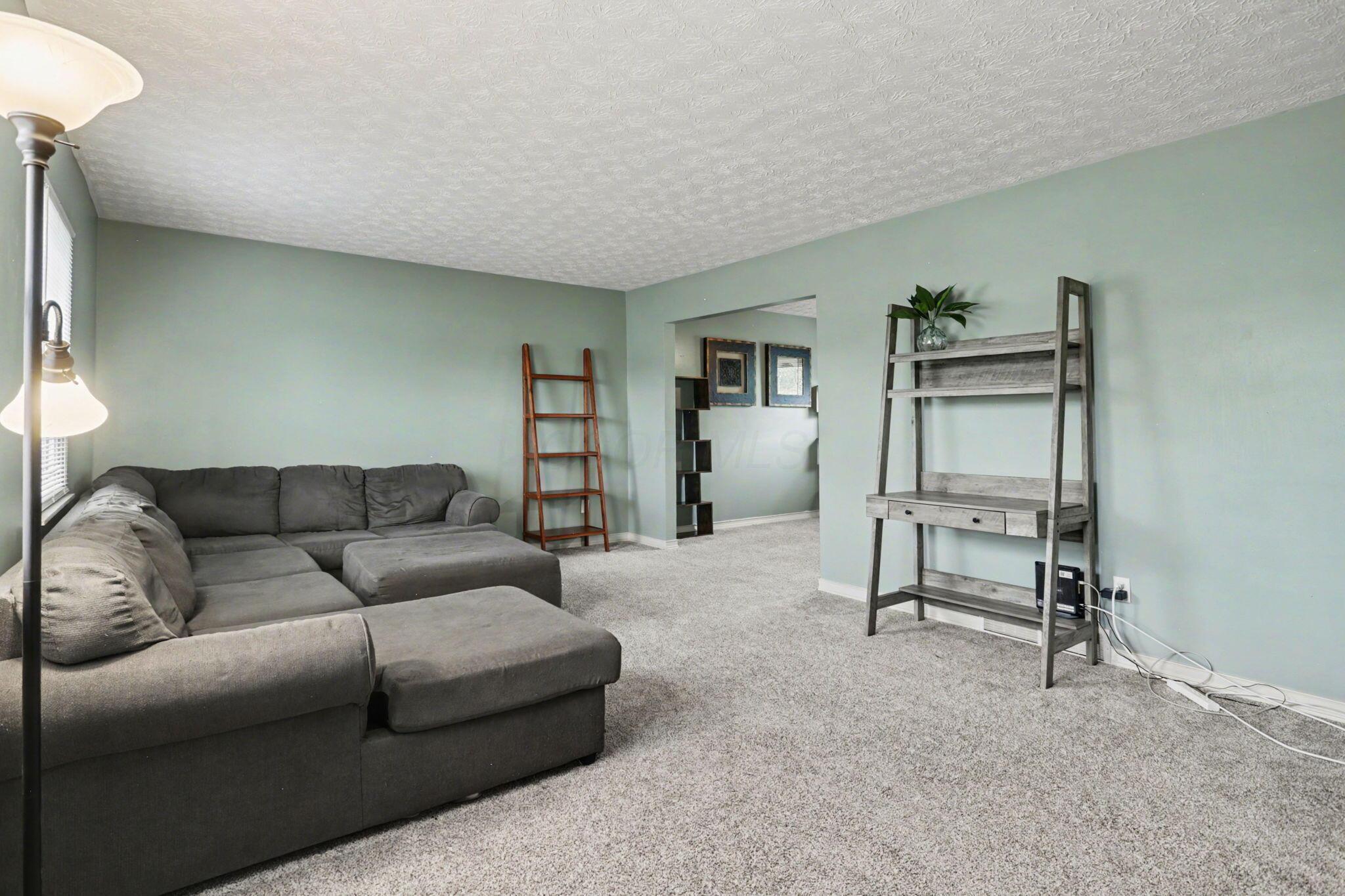 1599 Demorest Road Columbus, OH 43228 - Photo 5 of 44 Living Room