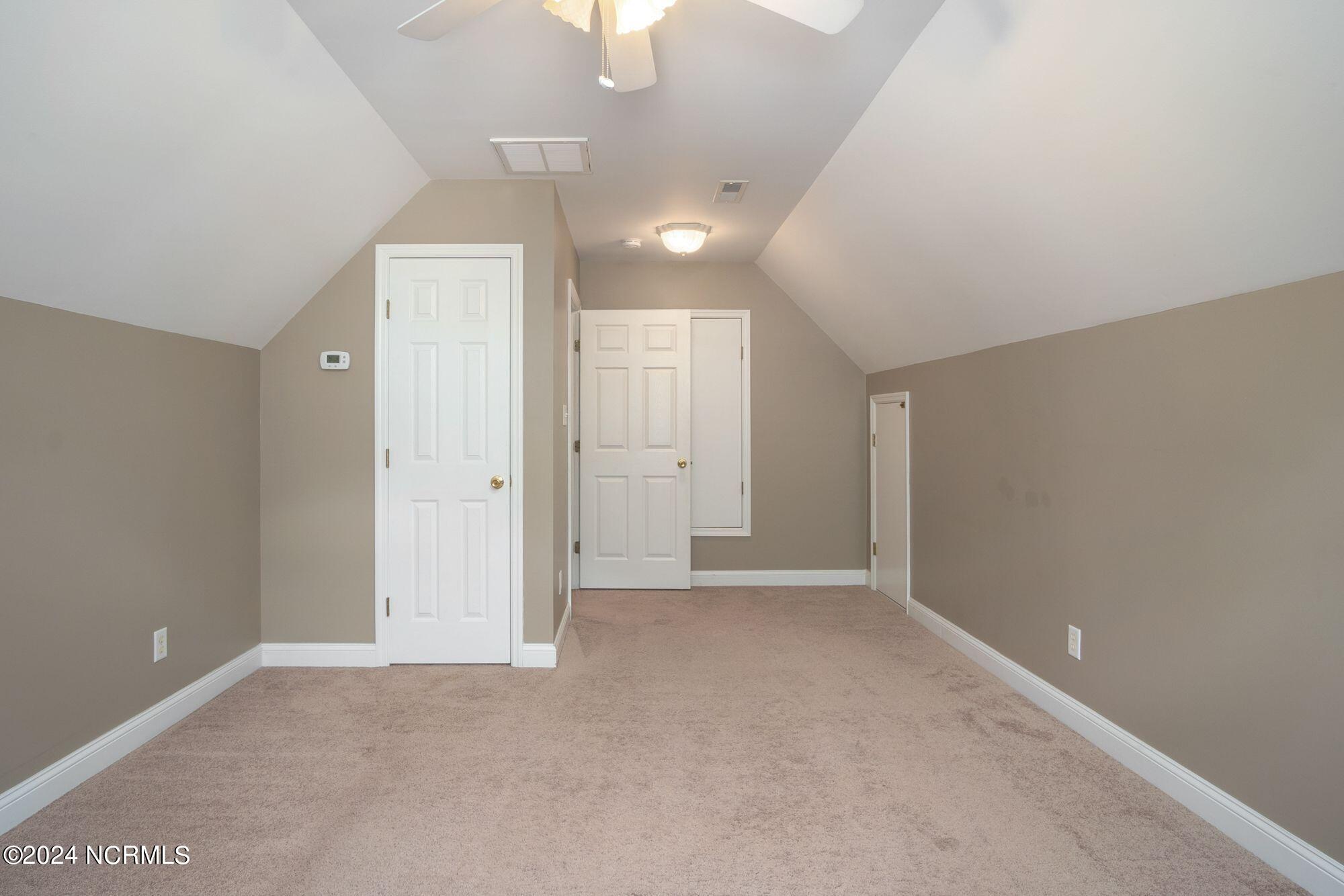 401 Conner Grant Road New Bern, NC 28562 - Photo 19 of 25 Upstairs Bonus Room