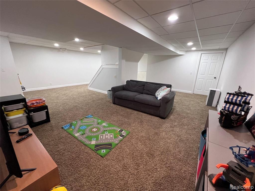1420 Ridgeview Circle Lake Orion, MI 48362 - Photo 38 of 80 Gallery Image 38