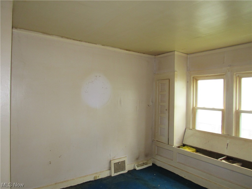 17815 Olympia Road Cleveland, OH 44112 - Photo 20 of 27 View of empty room