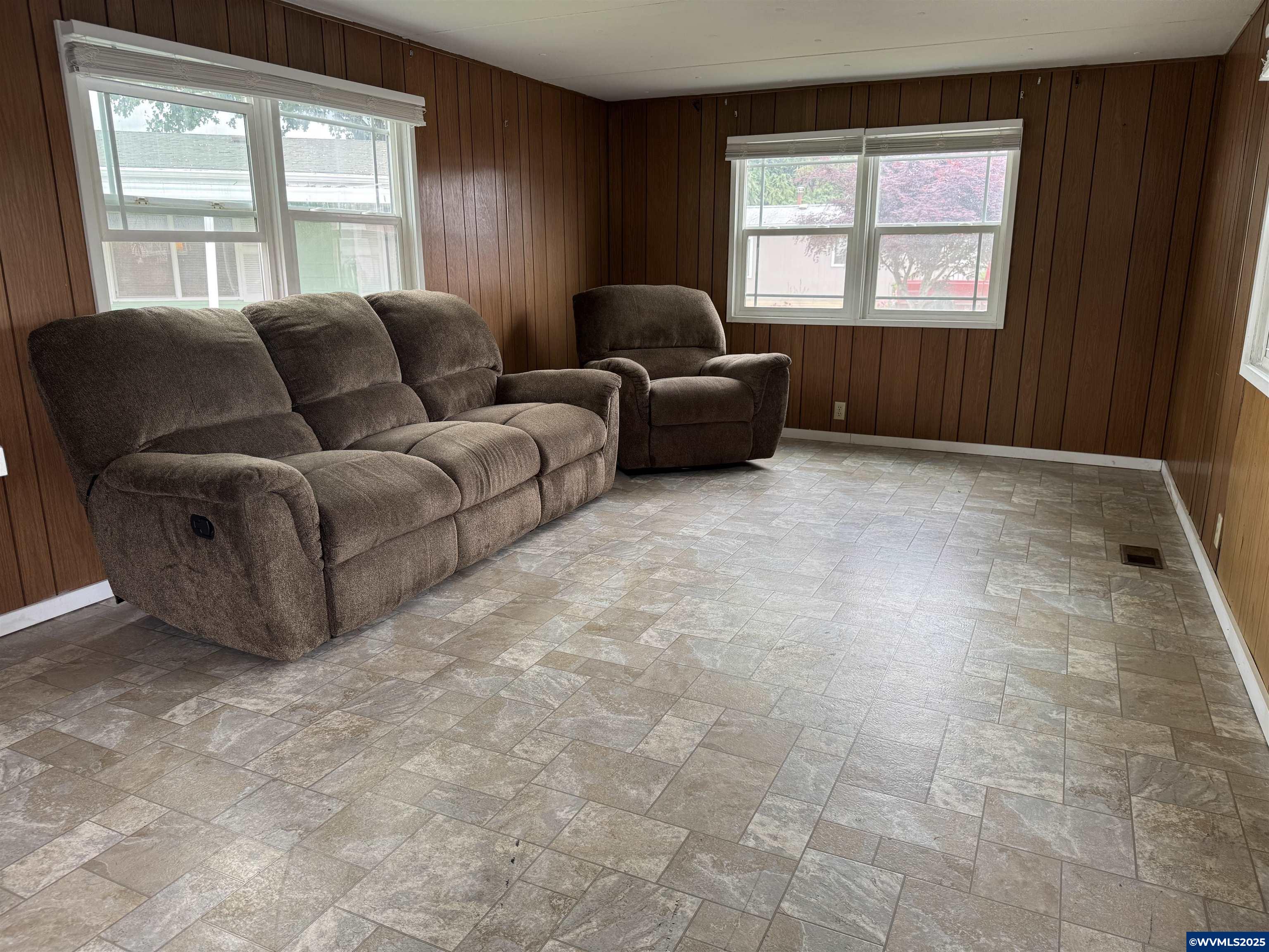 340 Northeast Crest Street, Unit 2 Sublimity, OR 97385 - Photo 5 of 15