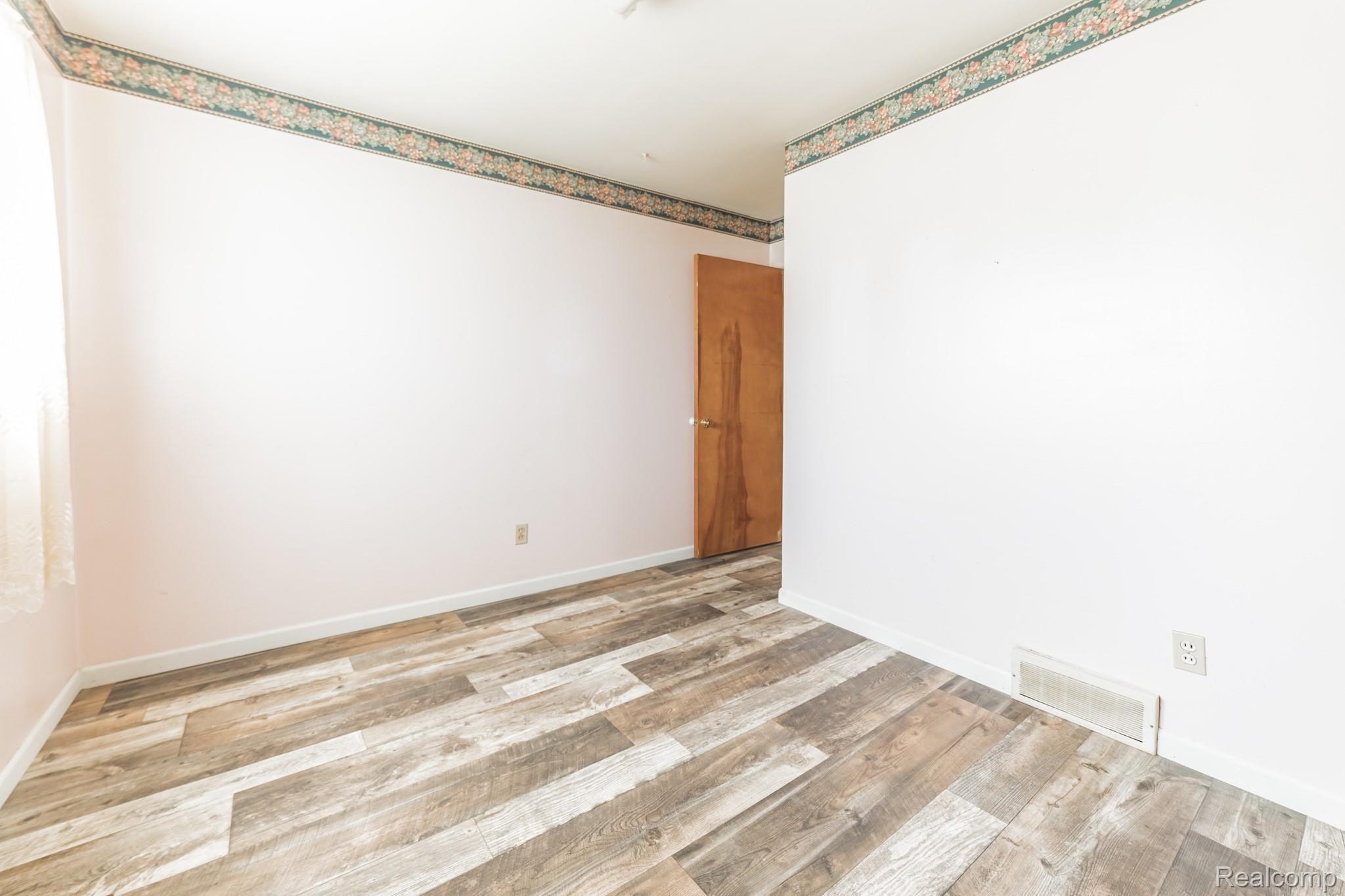 3309 Risdale Avenue Lansing, MI 48911 - Photo 29 of 31 19.jpg