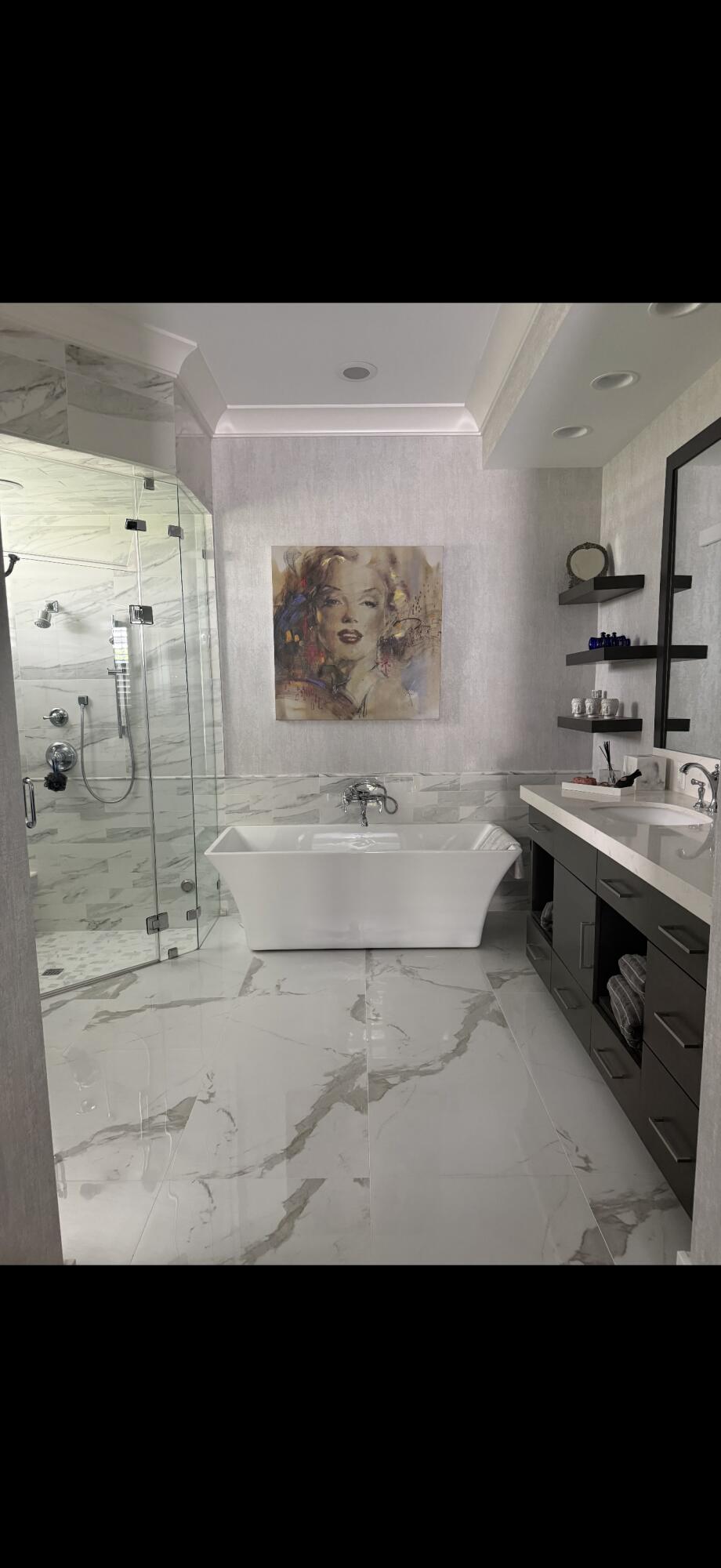 951 Northeast 2nd Terrace Boca Raton, FL 33432 - Photo 12 of 27 primary bath