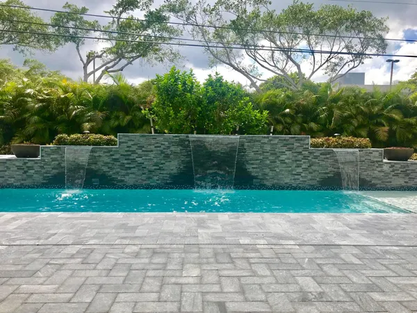 $20,000 | 951 Northeast 2nd Terrace, Boca Raton, FL 33432