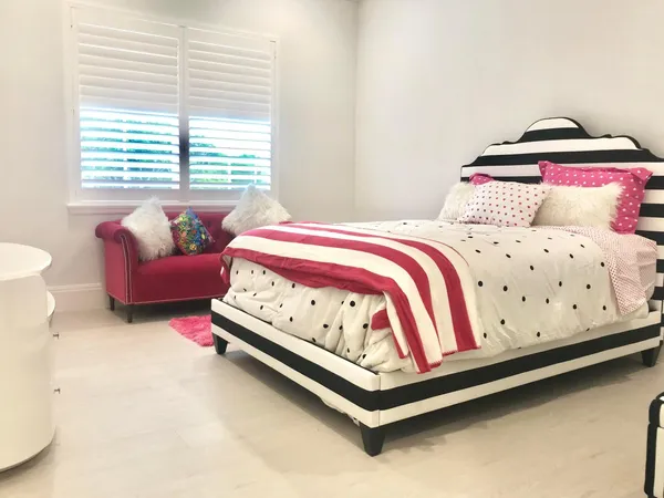 $20,000 | 951 Northeast 2nd Terrace, Boca Raton, FL 33432