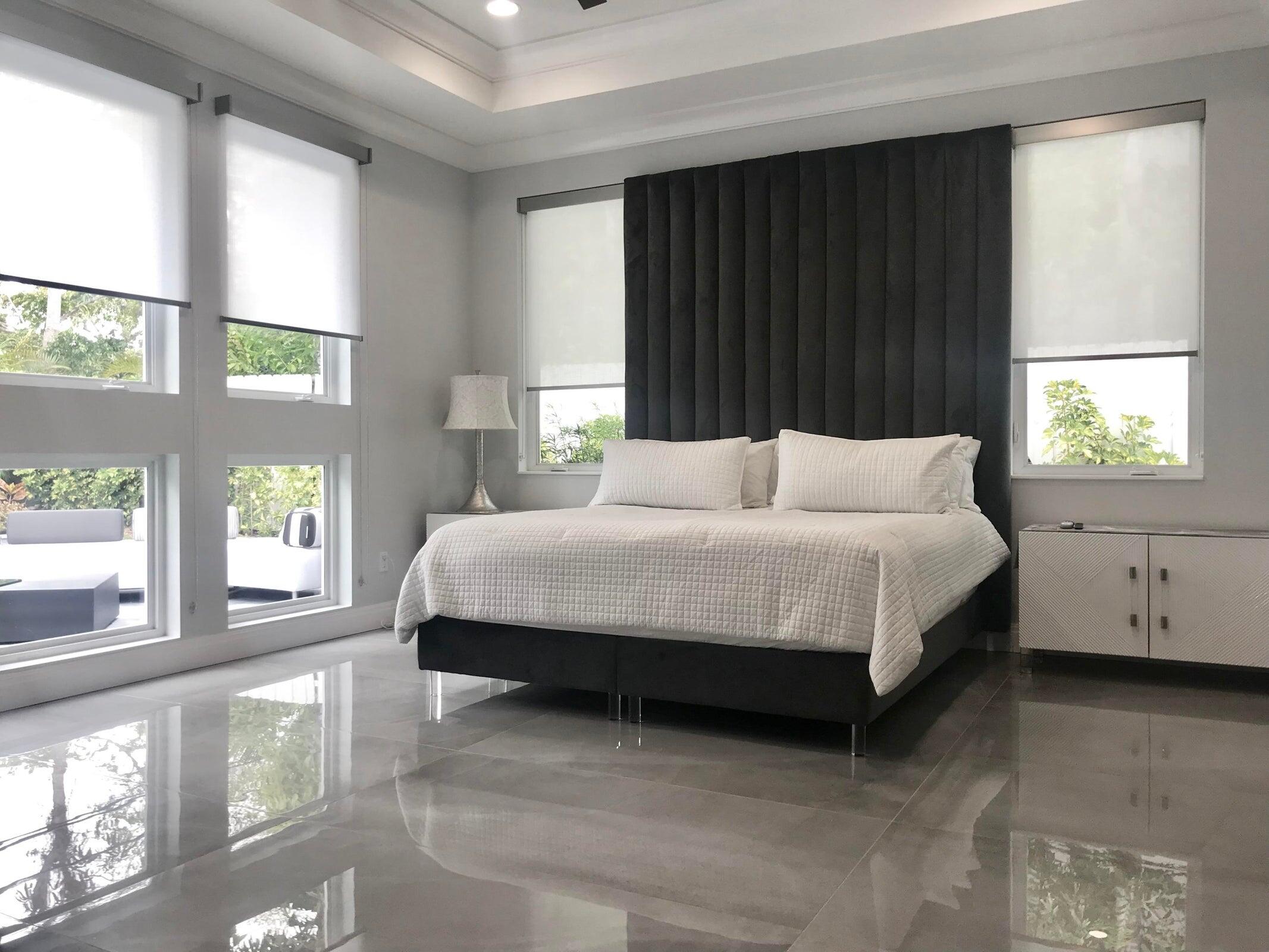 951 Northeast 2nd Terrace Boca Raton, FL 33432 - Photo 9 of 27 primary suite