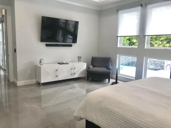 $20,000 | 951 Northeast 2nd Terrace, Boca Raton, FL 33432